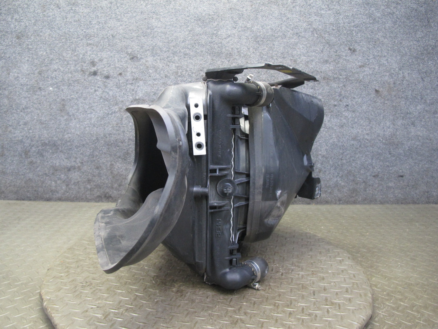 97-04 Porsche Boxster 986 Engine Left Side Cooling Radiator Condenser Support