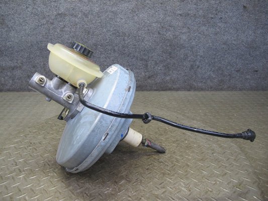 2000-2004 Porsche Boxster 986 M/T Brake Master Cylinder Booster Fluid Reservoir