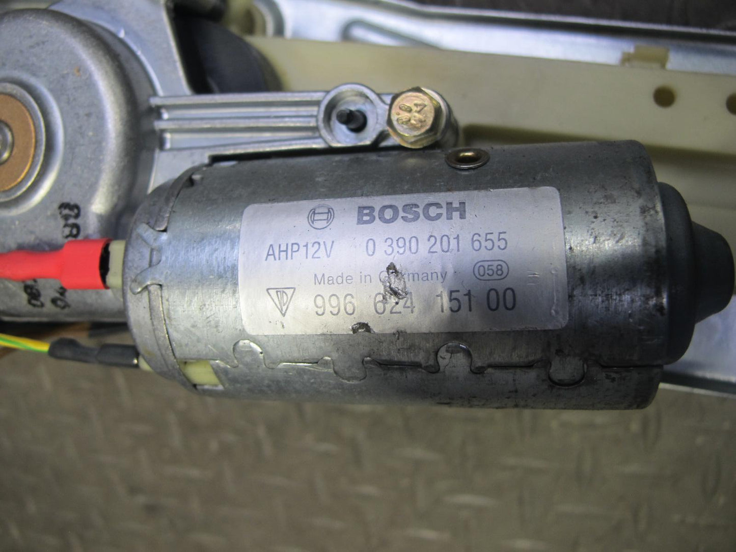 1997-2002 Porsche Boxster 986 Rear Trunk Spoiler Drive Motor Mechanism Assembly