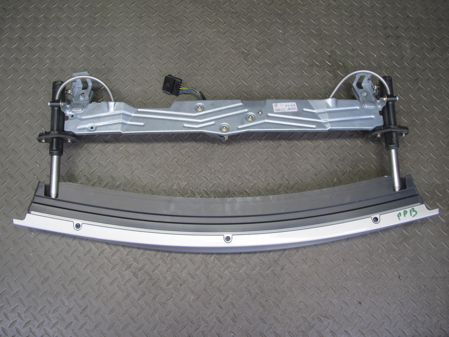 1997-2002 Porsche Boxster 986 Rear Trunk Spoiler Drive Motor Mechanism Assembly