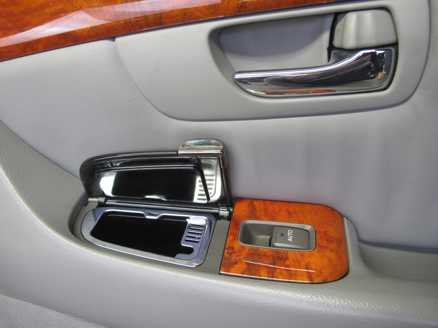 04-06 Lexus UCF30L LS430 Set of 2 Rear Door Interior Trim Cover Panel Ash OEM