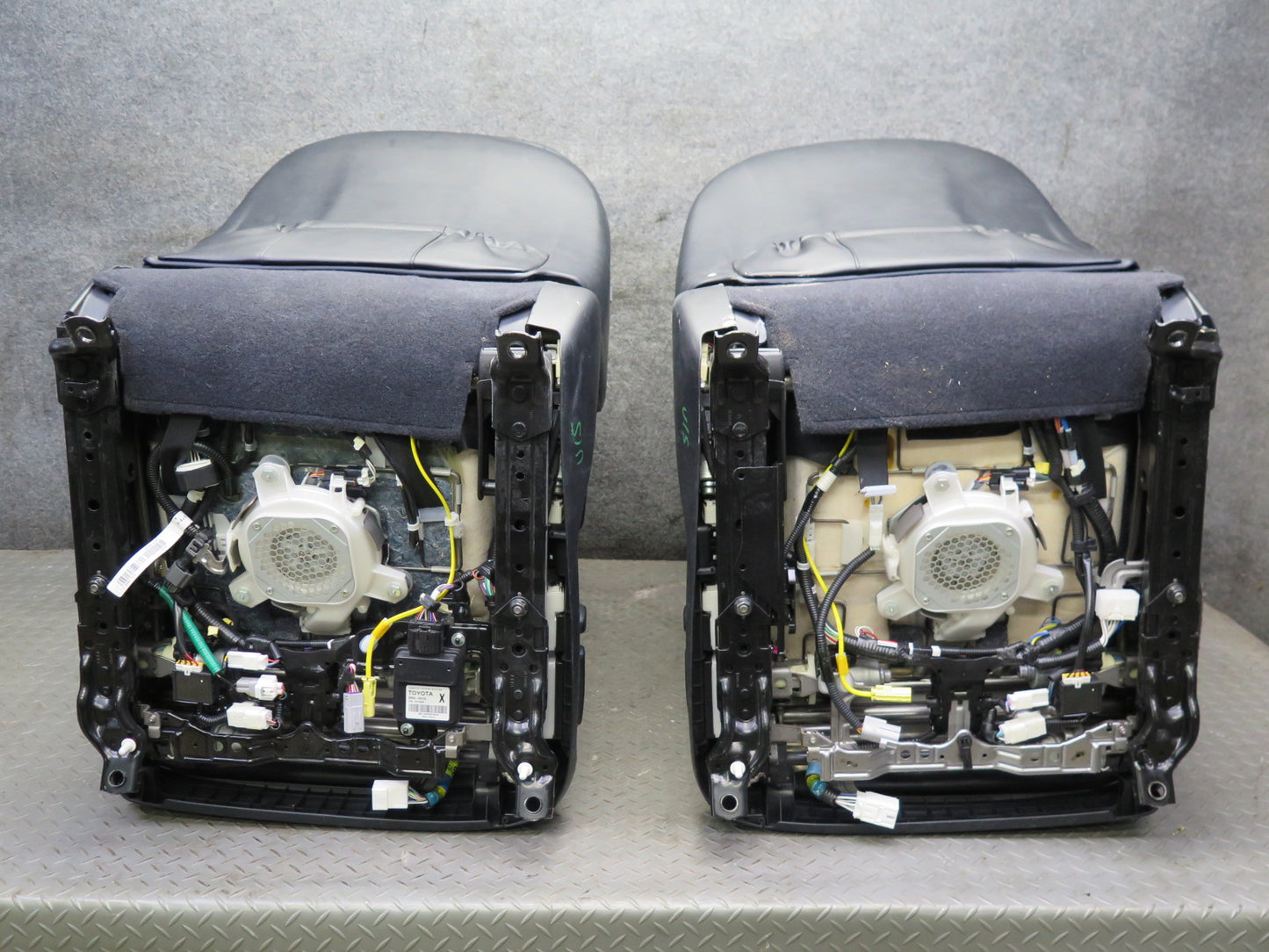 2010 Lexus IS350 IS250 Convert Front Rear Leather Vent Seat Black Set 87K OEM