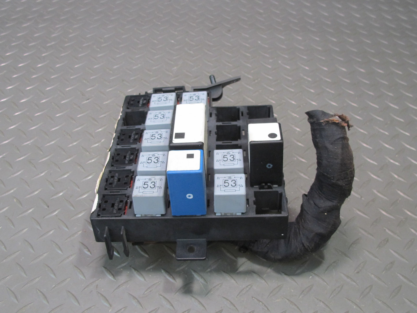 2000-2004 Porsche Boxster 986 Junction Fuse Relay Box Module Unit