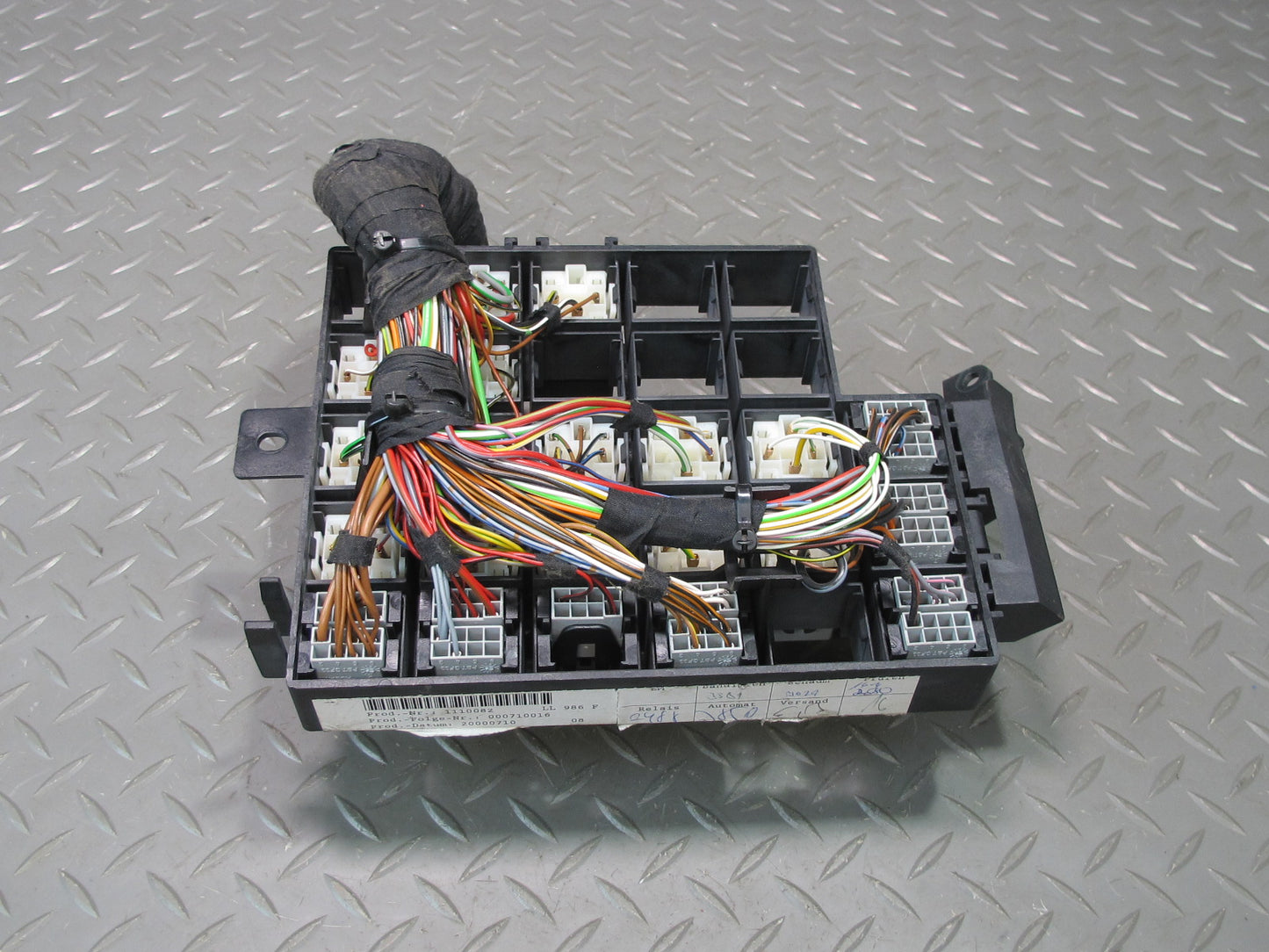 2000-2004 Porsche Boxster 986 Junction Fuse Relay Box Module Unit