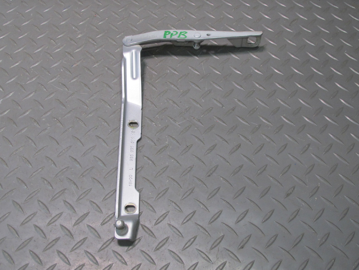 1997-2004 Porsche Boxster 986 Front Left & Right Side  Hood Bonnet Hinge Set