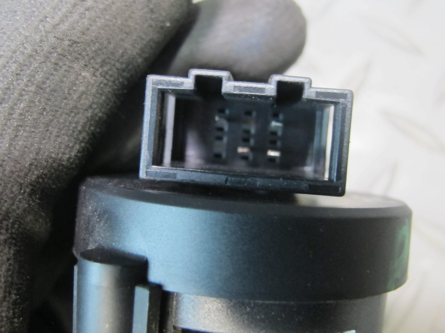 1997-2004 Porsche Boxster 986 Interior Dashboard Temperature Sensor