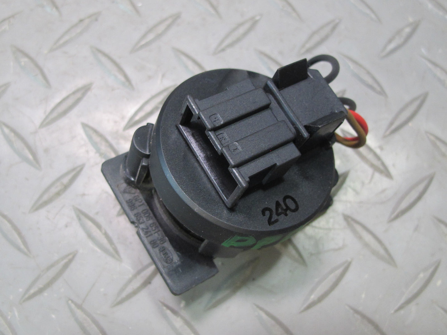 1997-2004 Porsche Boxster 986 Interior Dashboard Temperature Sensor