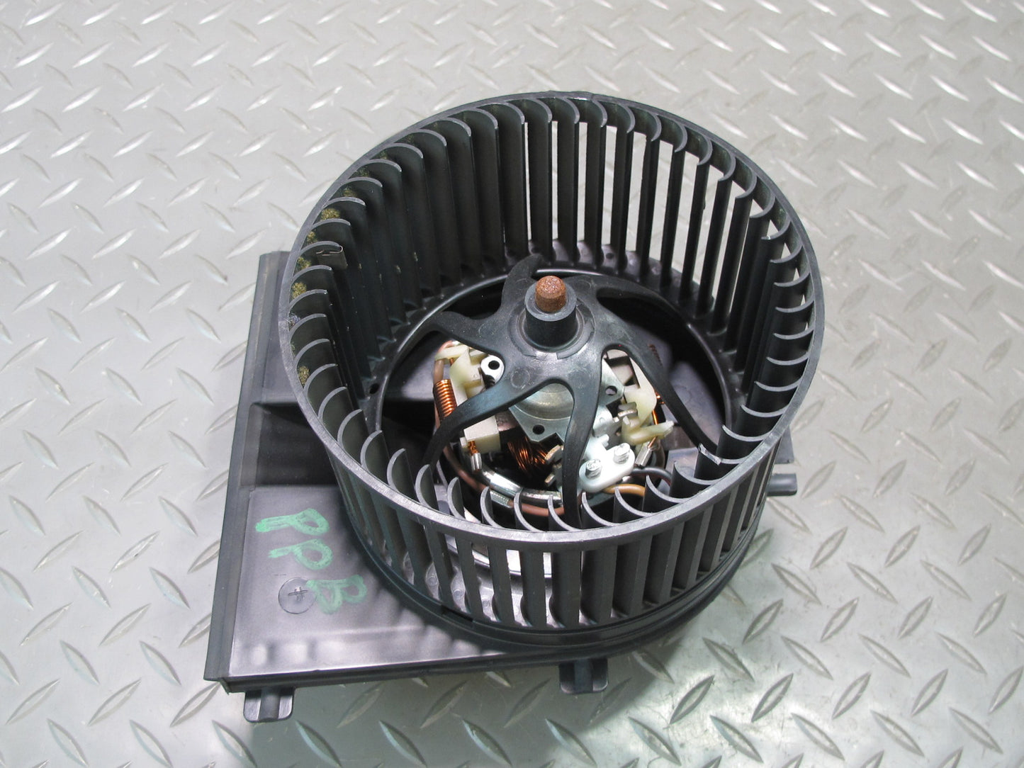 1997-2004 Porsche Boxster 986 A/C Heater Blower Motor Fan W/ Resistor