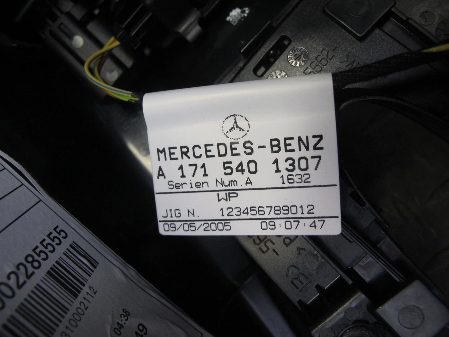 05-11 Mercedes R171 SLK55 Rear Center Console Compartment Storage Armrest OEM