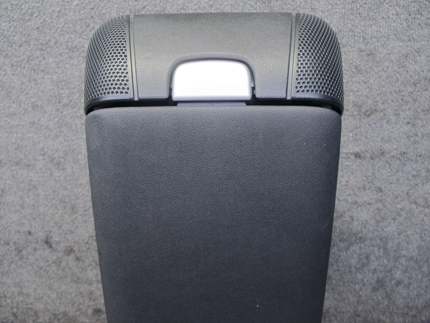 05-11 Mercedes R171 SLK55 Rear Center Console Compartment Storage Armrest OEM