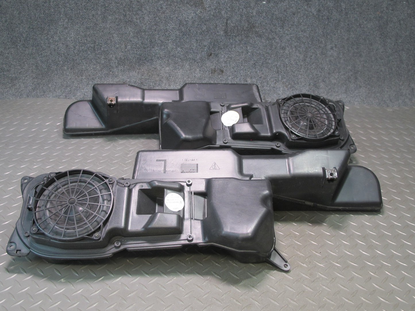 2001 Porsche Boxster 986 Front Right & Left Side Door Audio Speaker Box Set