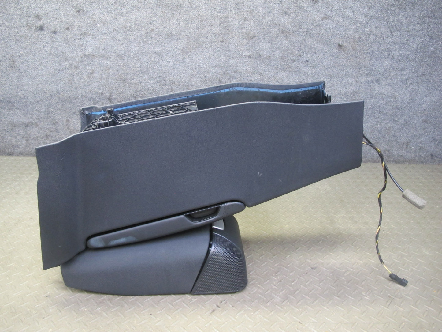 05-11 Mercedes R171 SLK55 Rear Center Console Compartment Storage Armrest OEM