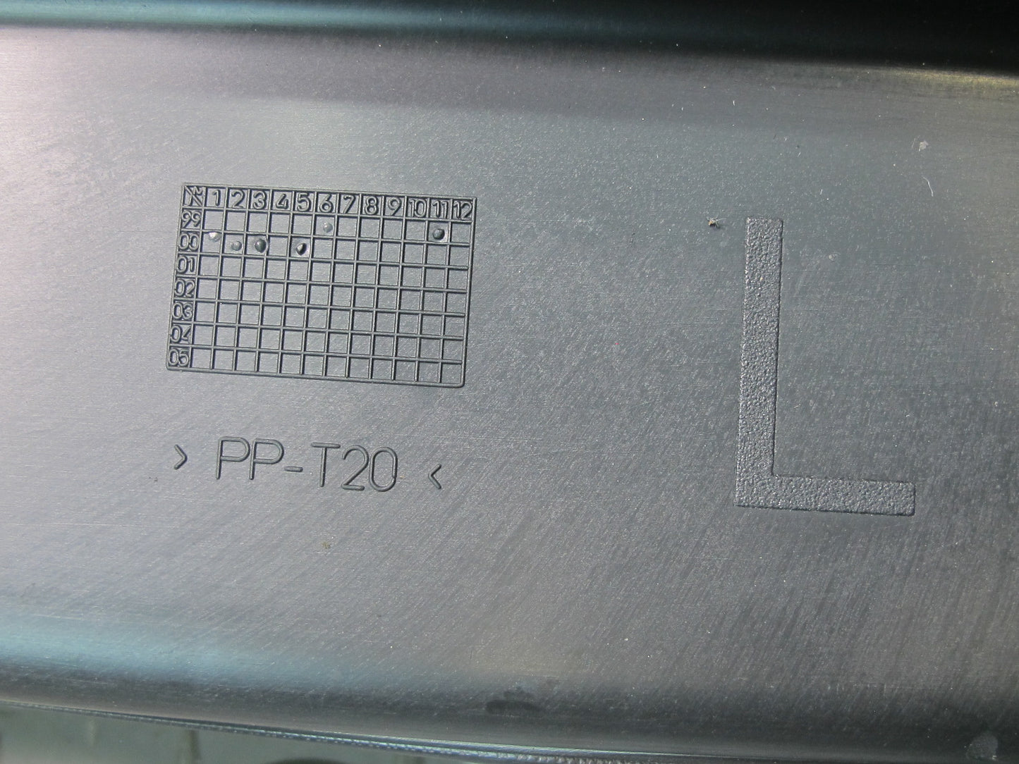 2001 Porsche Boxster 986 Front Right & Left Side Door Audio Speaker Box Set