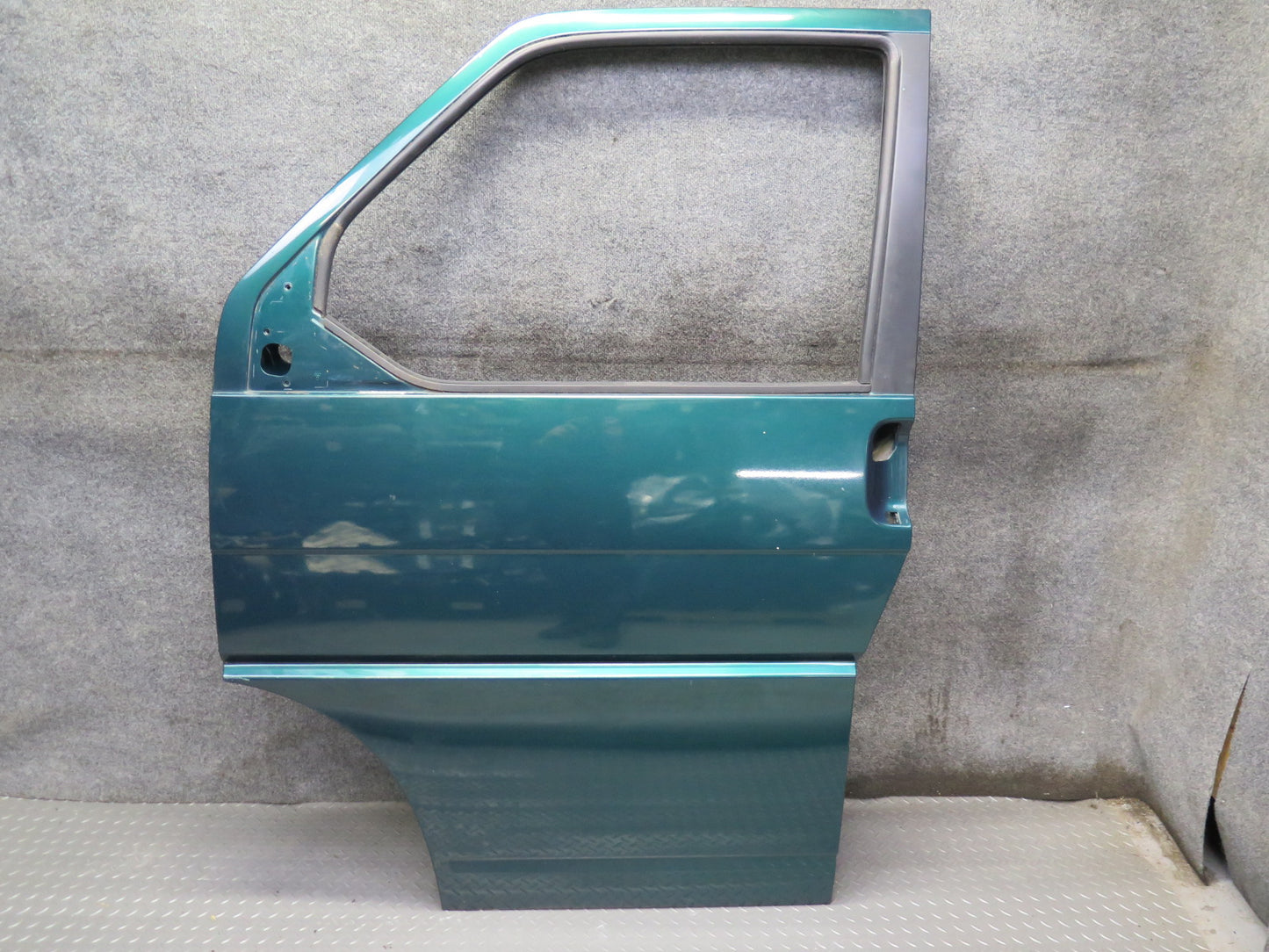 99-03 VW Eurovan T4 Front Left Door Shell Panel Green Pearl OEM