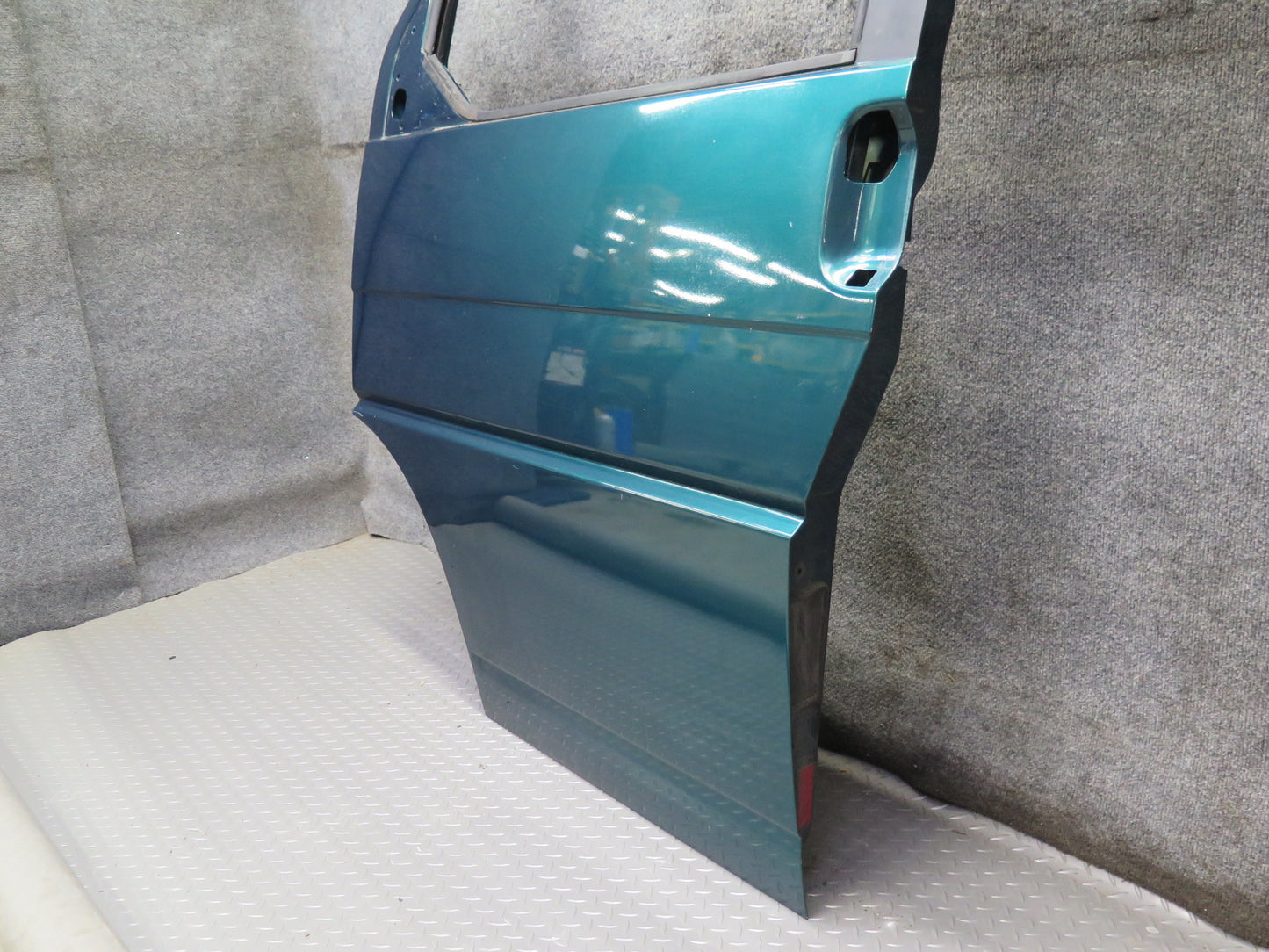 99-03 VW Eurovan T4 Front Left Door Shell Panel Green Pearl OEM