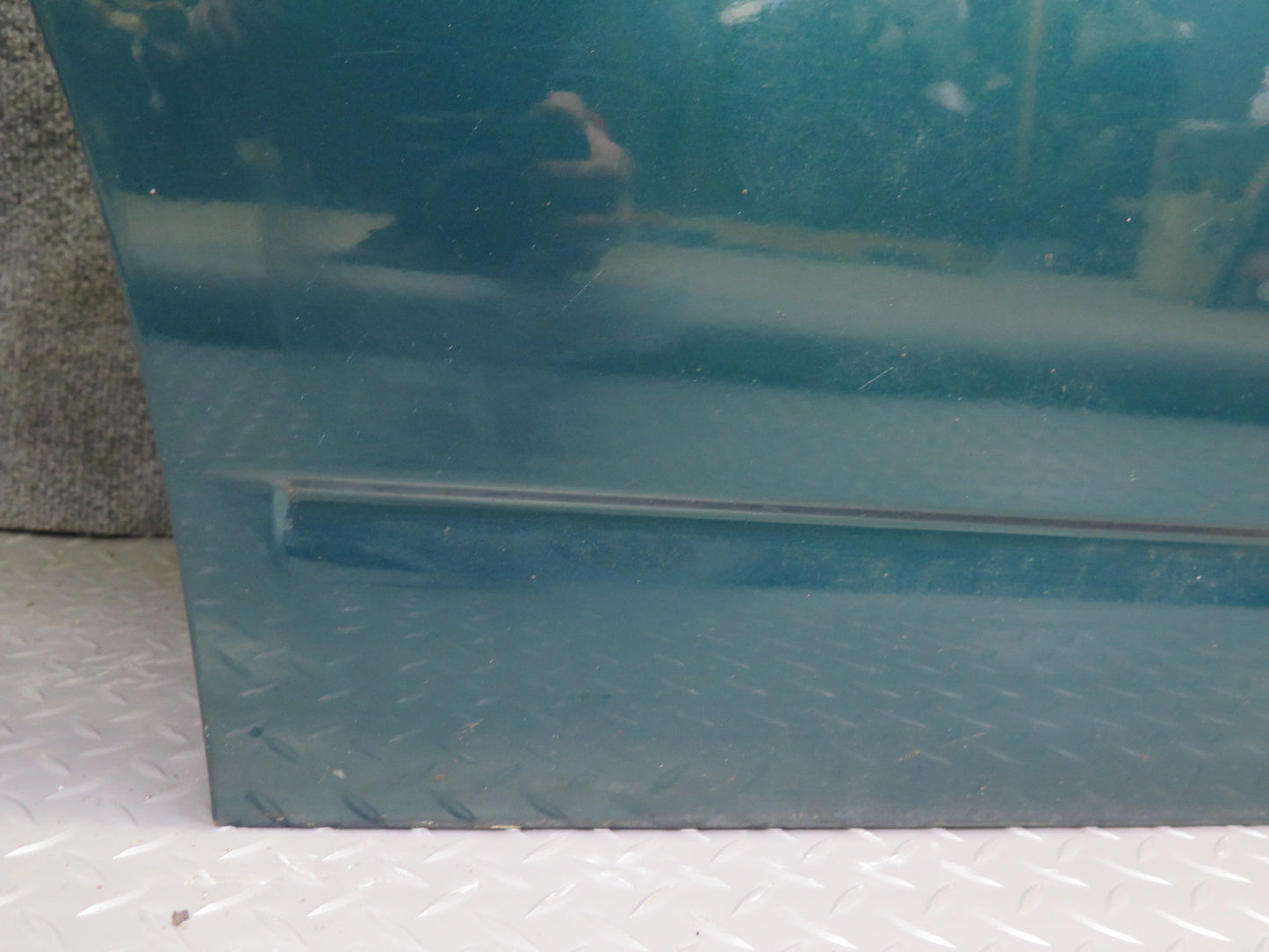 99-03 VW Eurovan T4 Front Left Door Shell Panel Green Pearl OEM