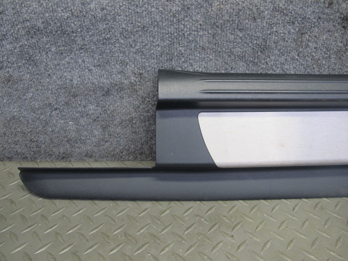 05-11 Mercedes R171 SLK55 AMG Set of 2 Door Scuff Sill Plate Trim Panel OEM