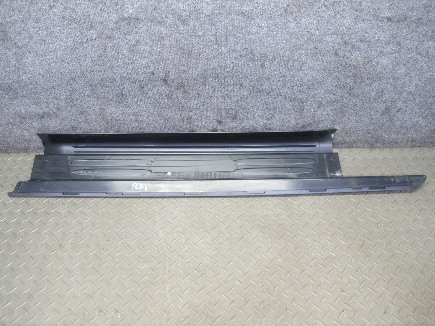 05-11 Mercedes R171 SLK55 AMG Set of 2 Door Scuff Sill Plate Trim Panel OEM