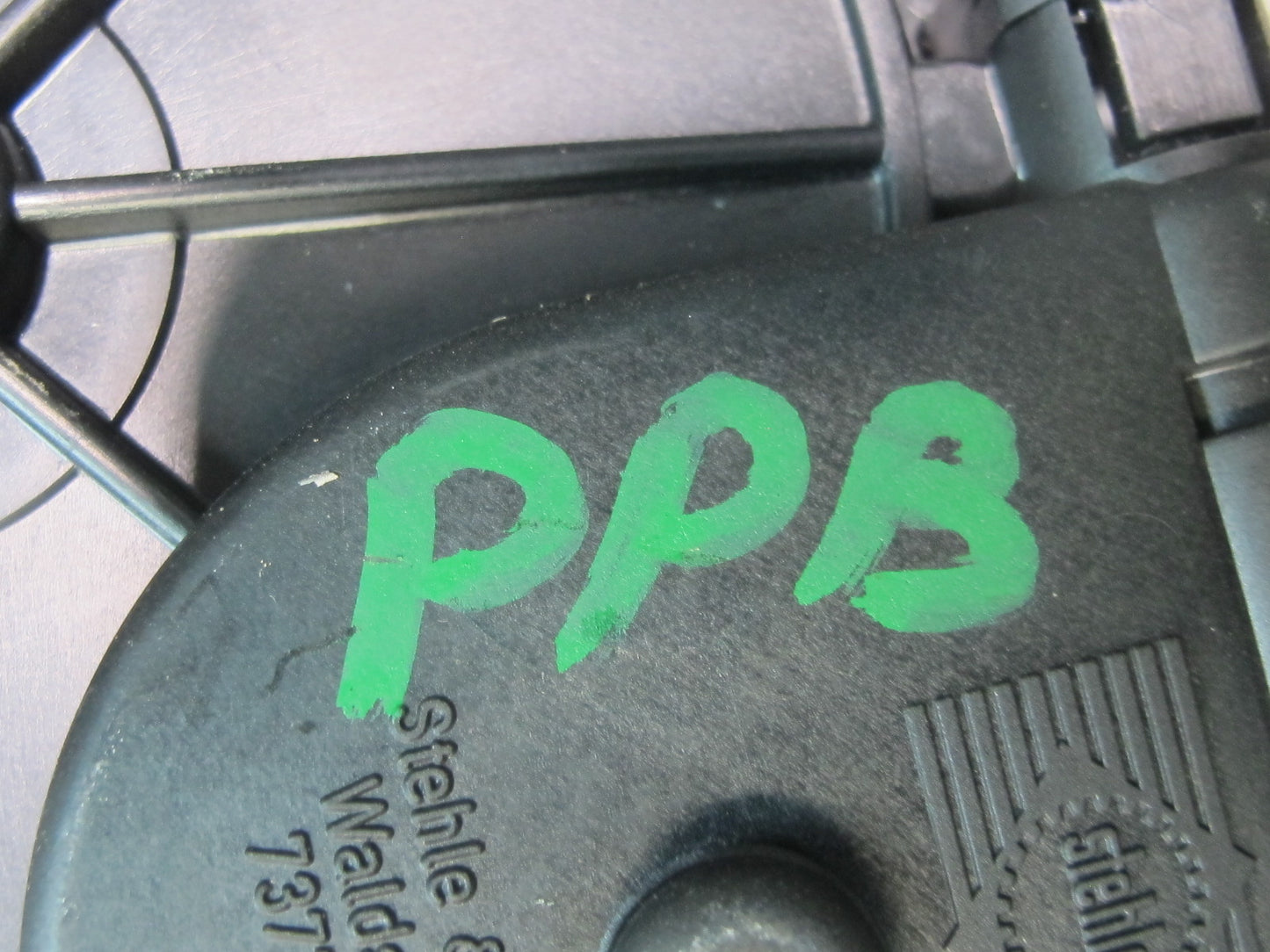 97-04 Porsche Boxster 986 Convertible TOP Left & Right Transmission Motor Set