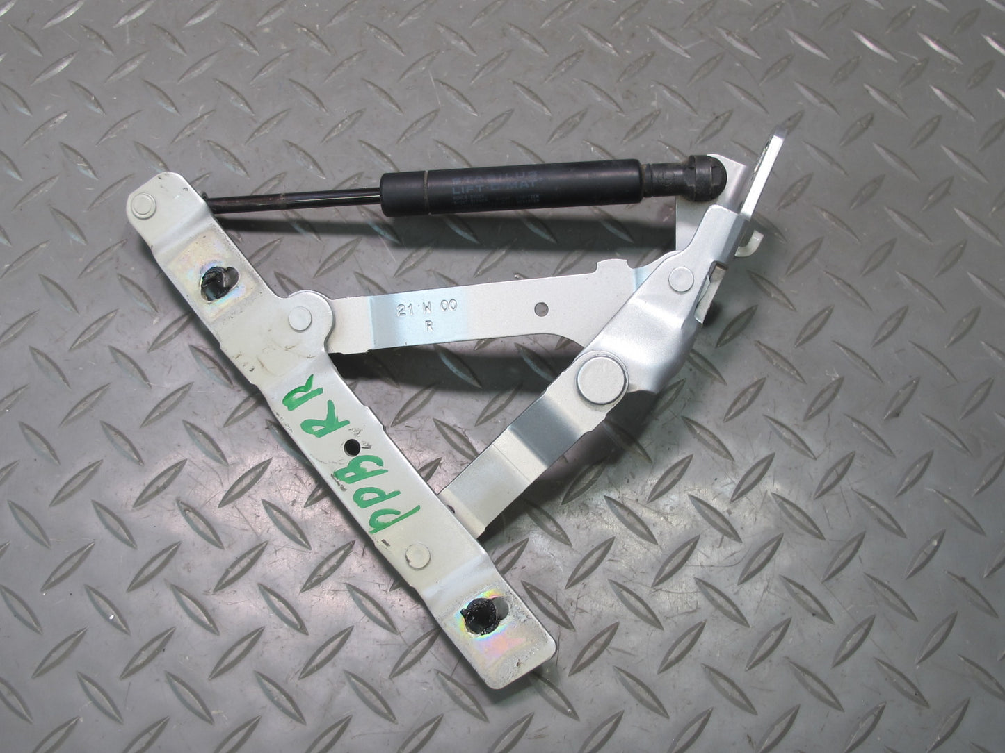 1997-2004 Porsche Boxster 986 Rear Trunk Lid Hinge Bracket w Support Set of 2