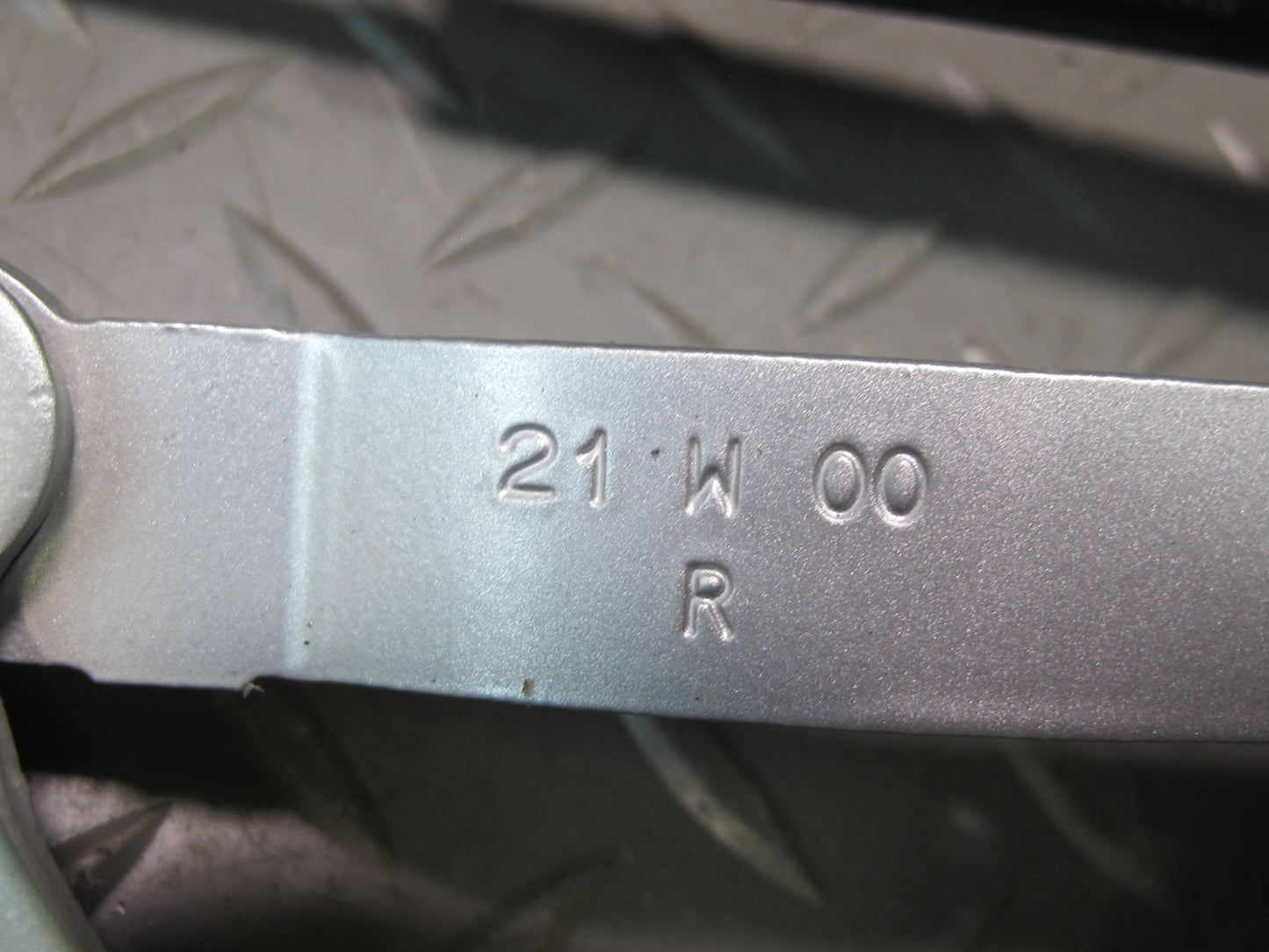 1997-2004 Porsche Boxster 986 Rear Trunk Lid Hinge Bracket w Support Set of 2