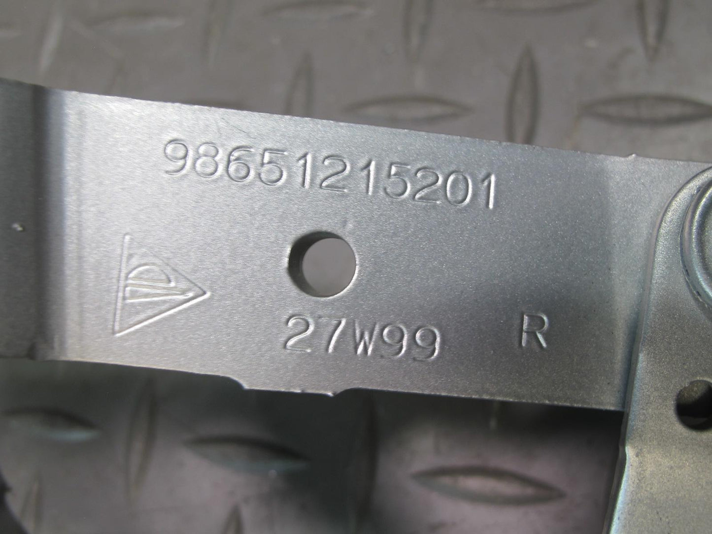 1997-2004 Porsche Boxster 986 Rear Trunk Lid Hinge Bracket w Support Set of 2