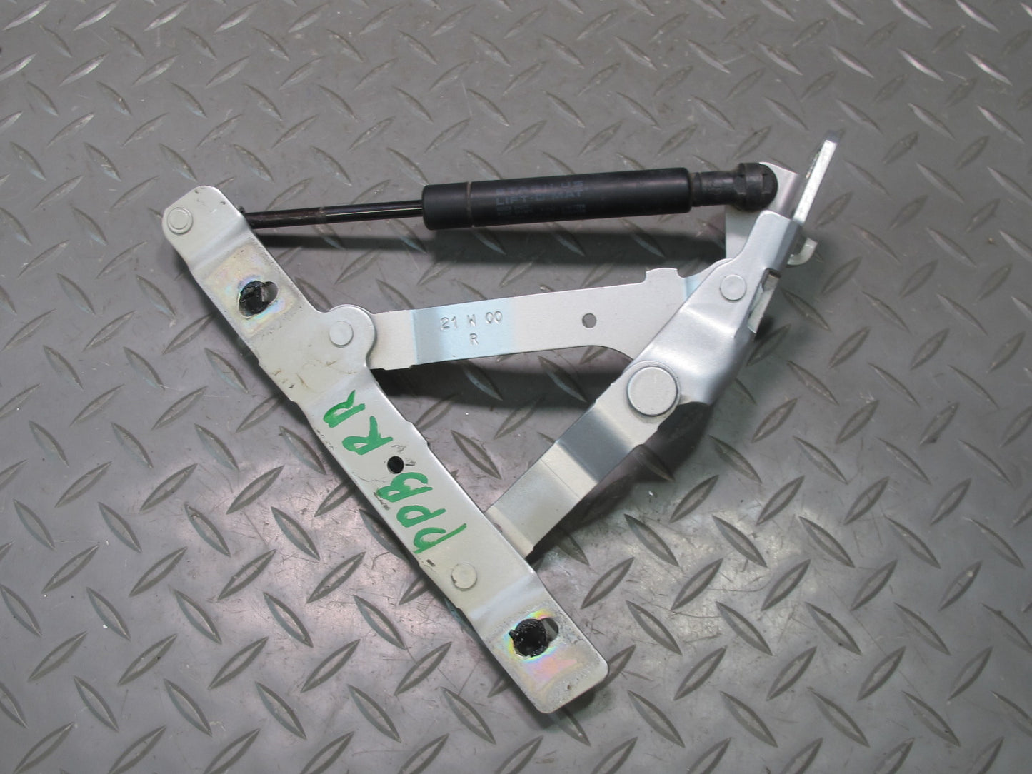 1997-2004 Porsche Boxster 986 Rear Trunk Lid Hinge Bracket w Support Set of 2