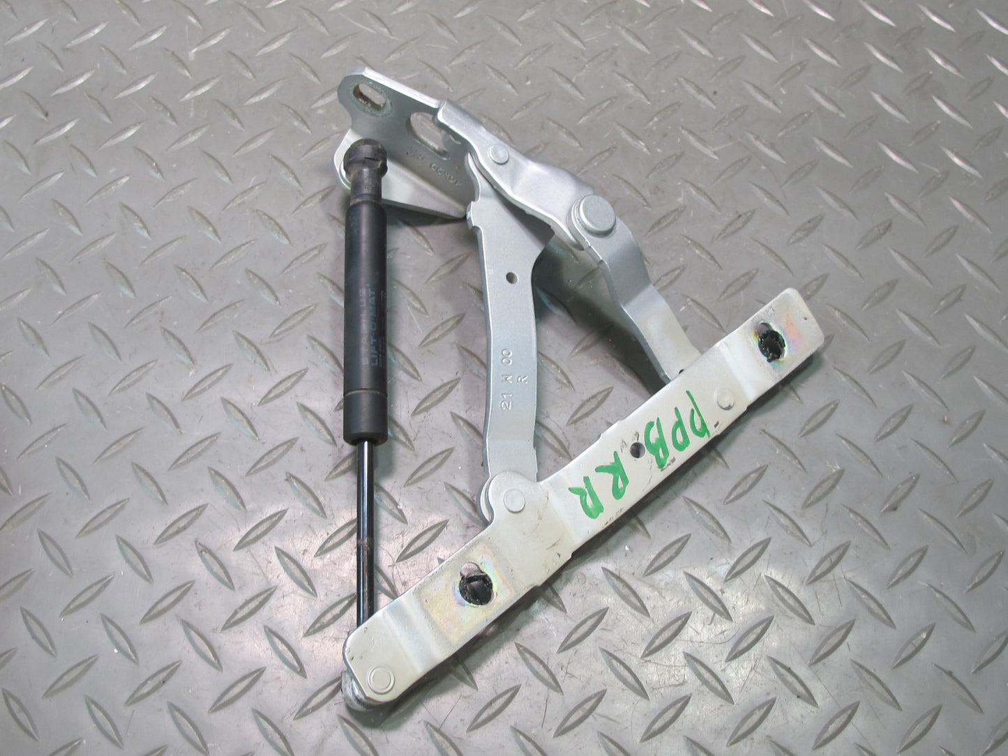 1997-2004 Porsche Boxster 986 Rear Trunk Lid Hinge Bracket w Support Set of 2