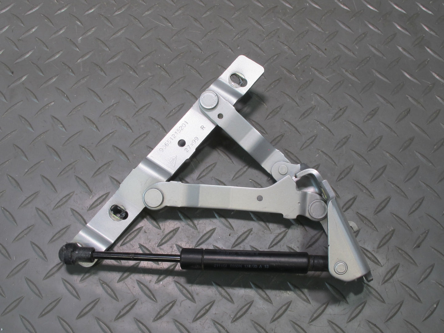 1997-2004 Porsche Boxster 986 Rear Trunk Lid Hinge Bracket w Support Set of 2