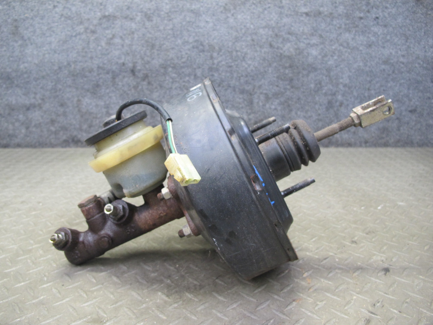 87-89 Toyota MR2 AW15 Brake Master Cylinder Booster Fluid Reservoir Assembly OEM