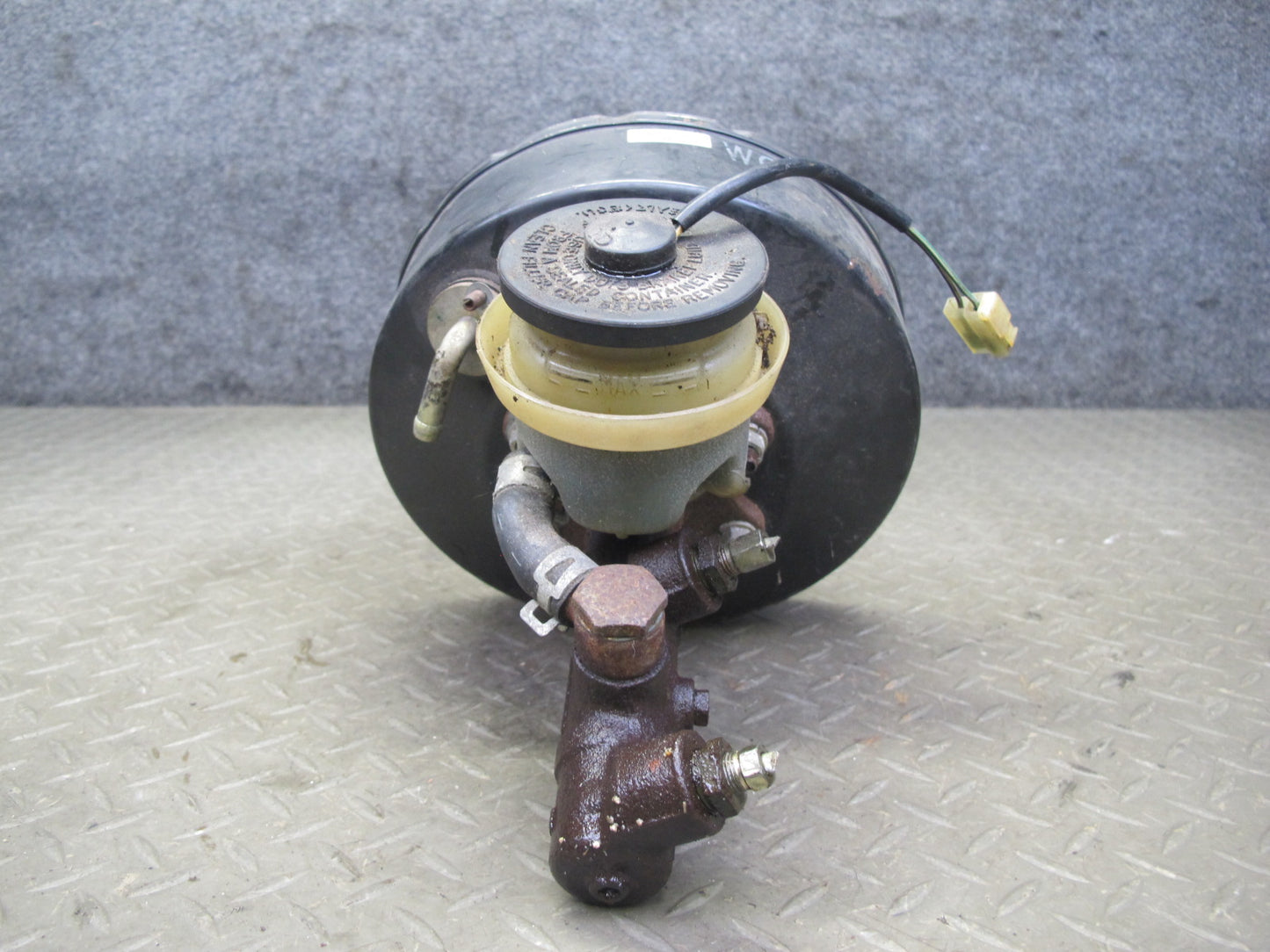 87-89 Toyota MR2 AW15 Brake Master Cylinder Booster Fluid Reservoir Assembly OEM