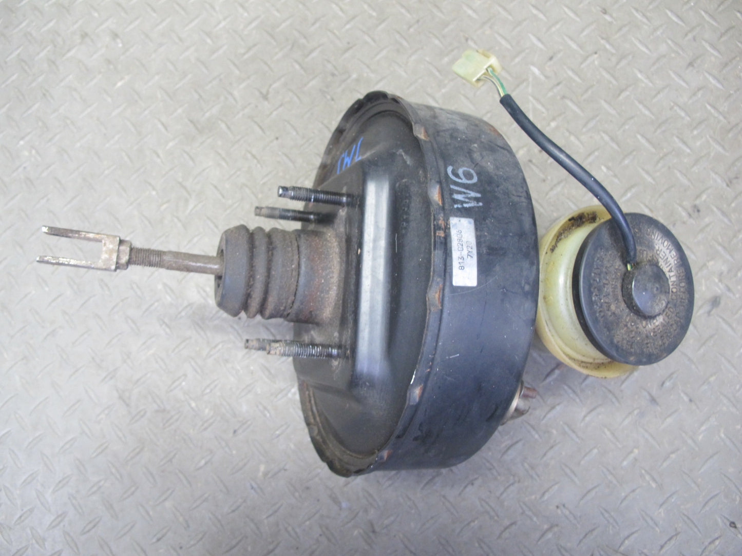 87-89 Toyota MR2 AW15 Brake Master Cylinder Booster Fluid Reservoir Assembly OEM