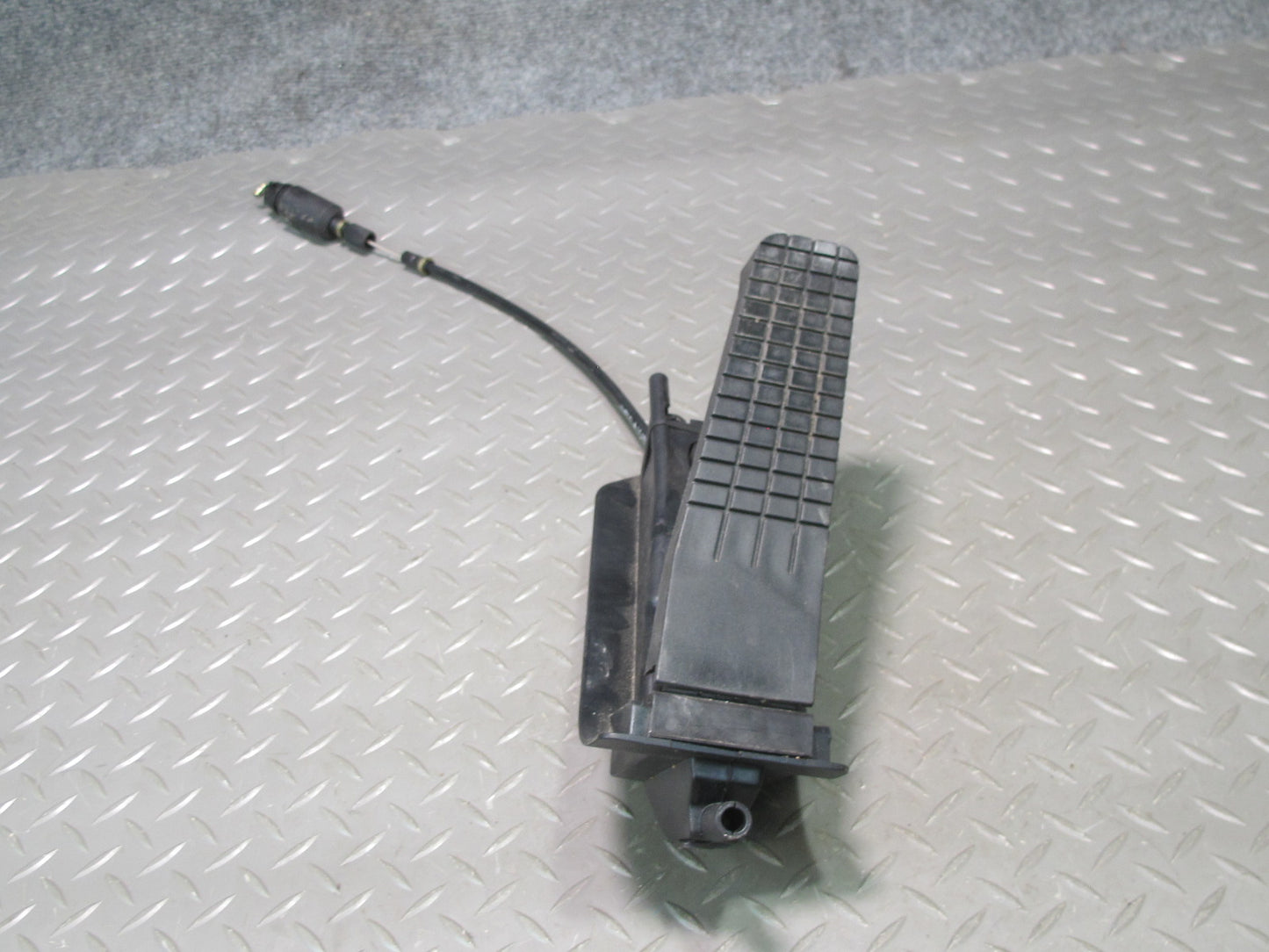 2000-2004 Porsche Boxster 986 Manual Transmission Clutch Brake Gas Pedal Set