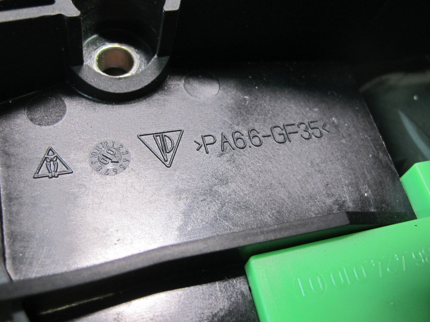 2000-2004 Porsche Boxster 986 5-SPEED Manual Transmission Gear Shifter W/ Knob