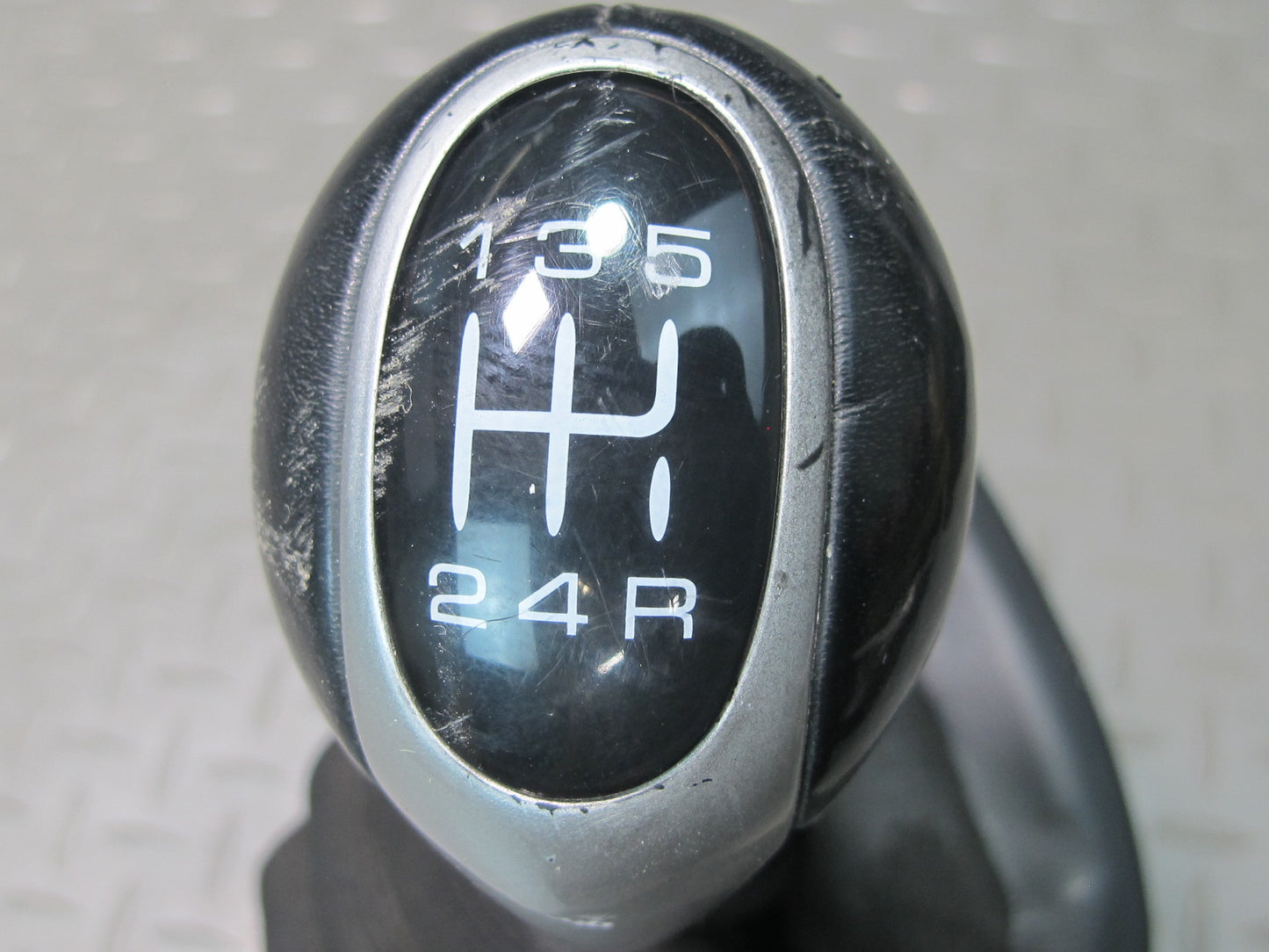 2000-2004 Porsche Boxster 986 5-SPEED Manual Transmission Gear Shifter W/ Knob