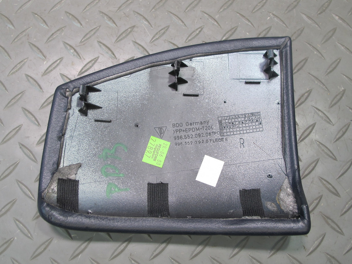 2000-2004 Porsche Boxster 986 Front Right & Left Side Console Trim Cover Set