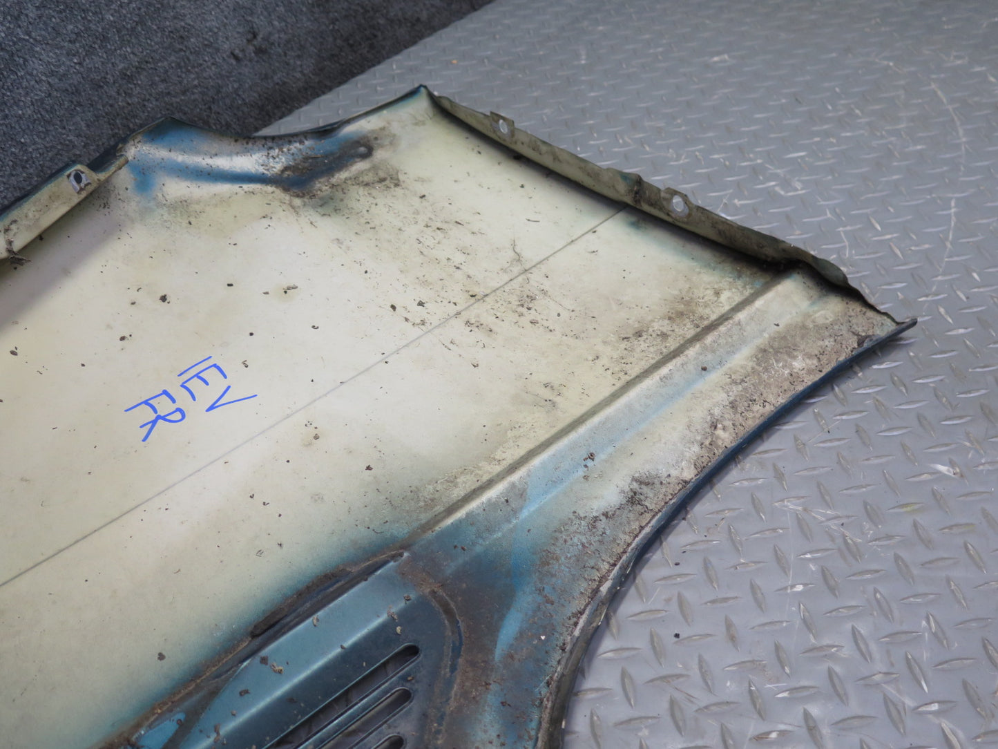 99-03 VW Eurovan T4 Front Right Fender Shell Panel Green Pearl OEM