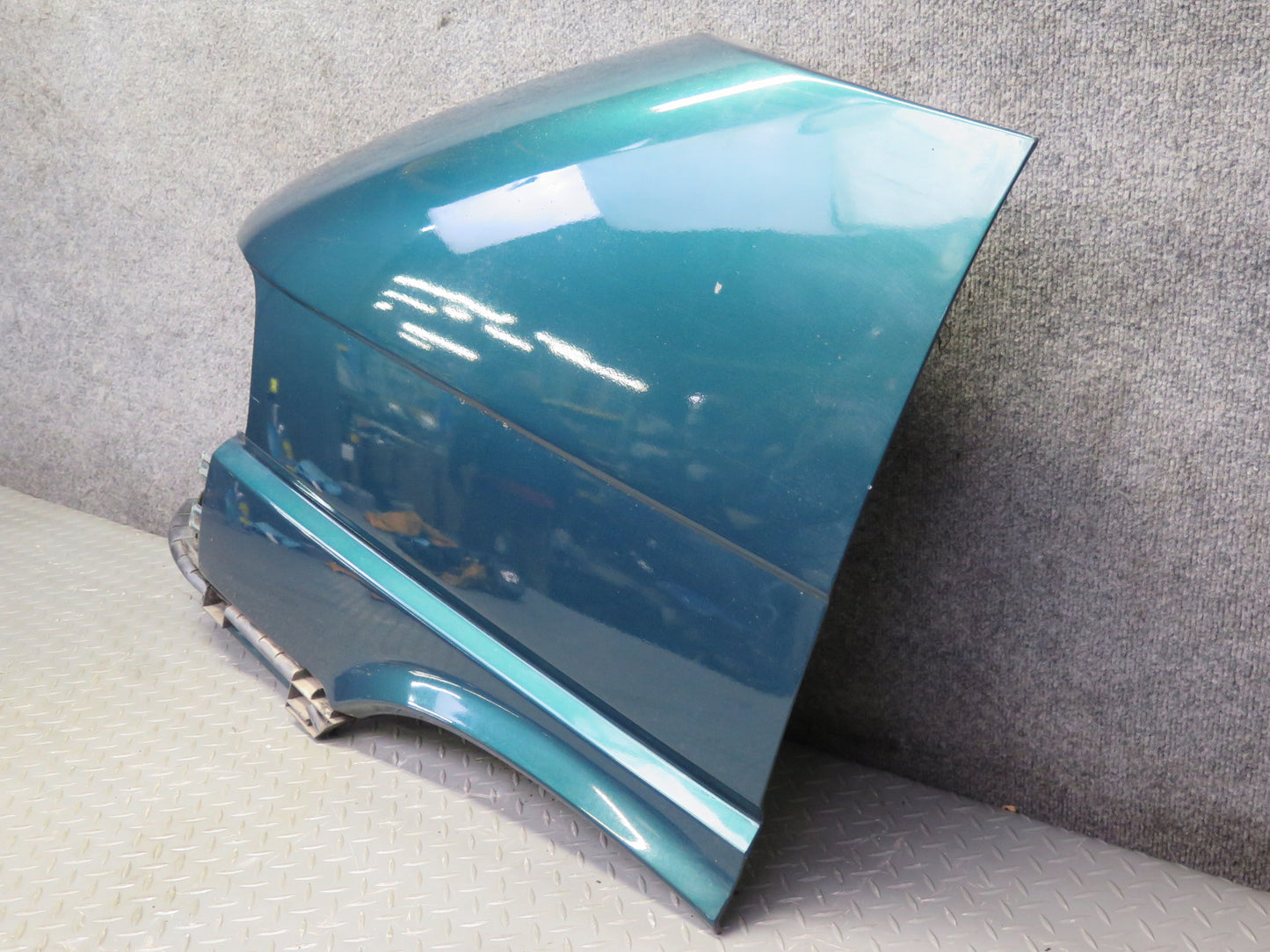 99-03 VW Eurovan T4 Front Left Fender Shell Panel Green Pearl OEM