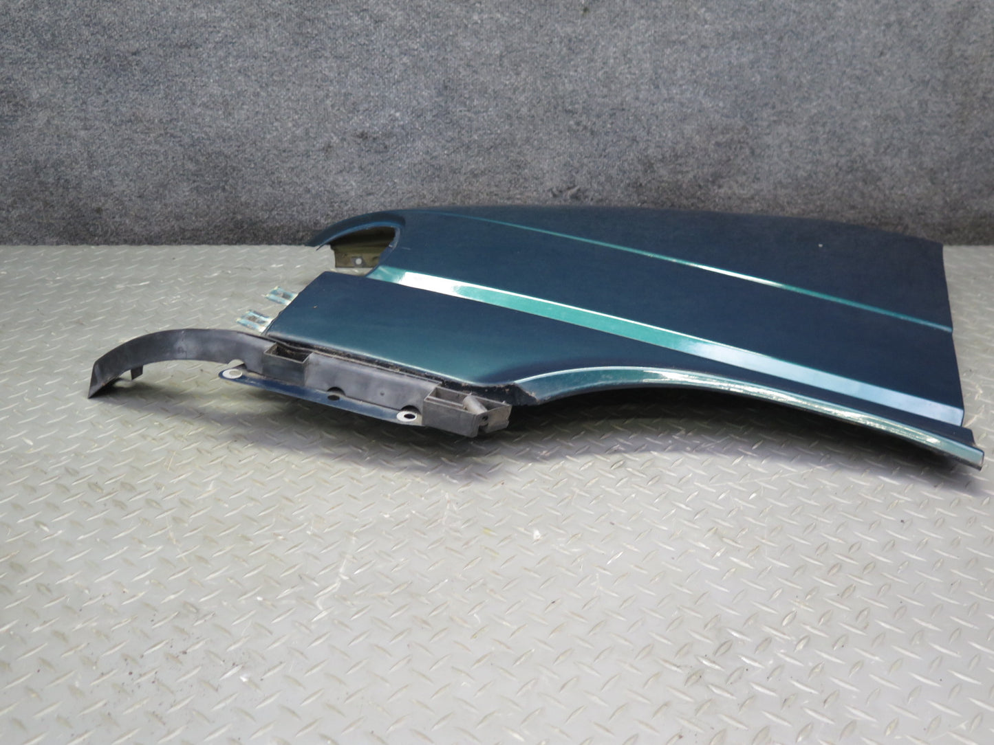 99-03 VW Eurovan T4 Front Left Fender Shell Panel Green Pearl OEM