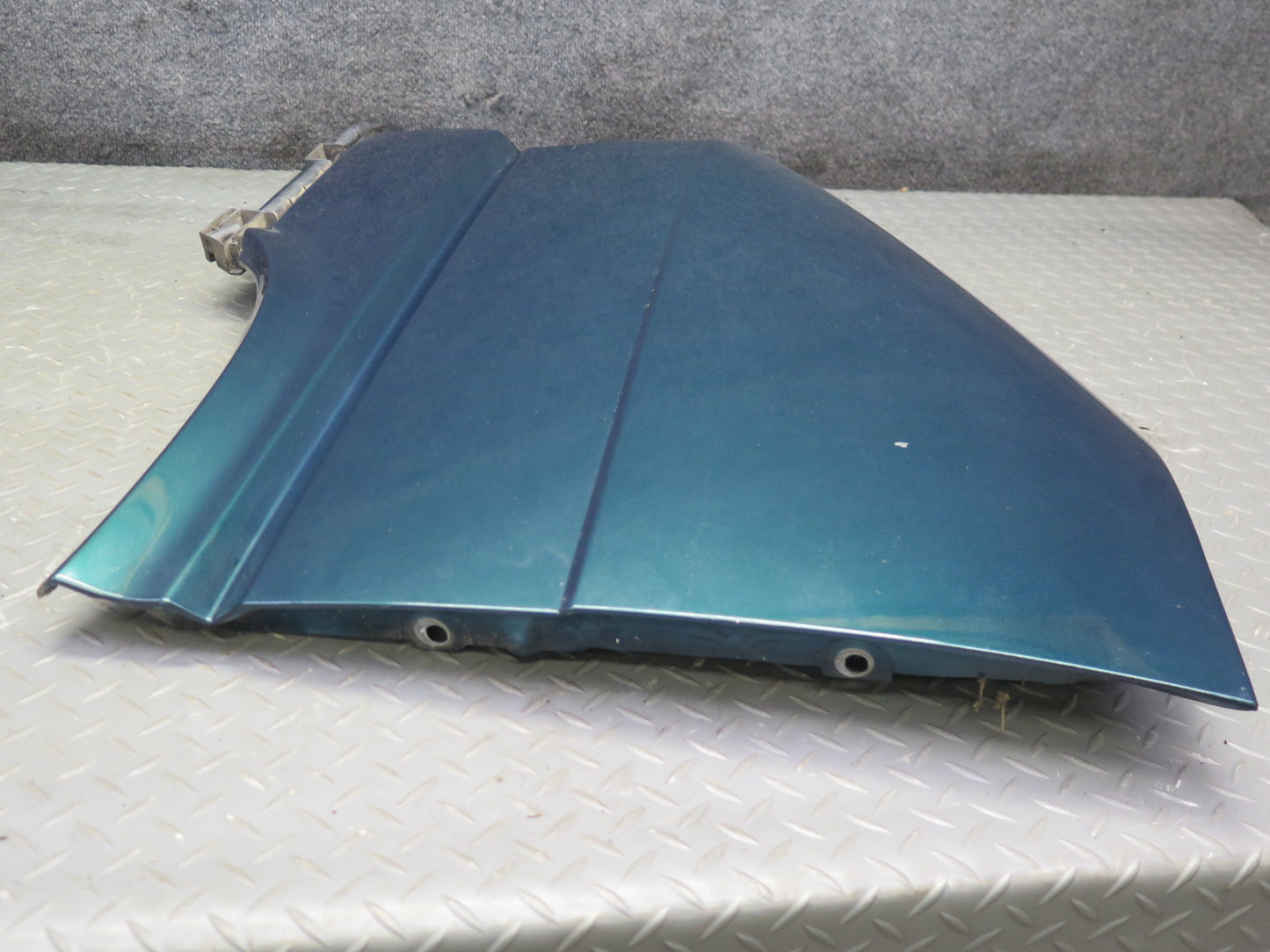 99-03 VW Eurovan T4 Front Left Fender Shell Panel Green Pearl OEM