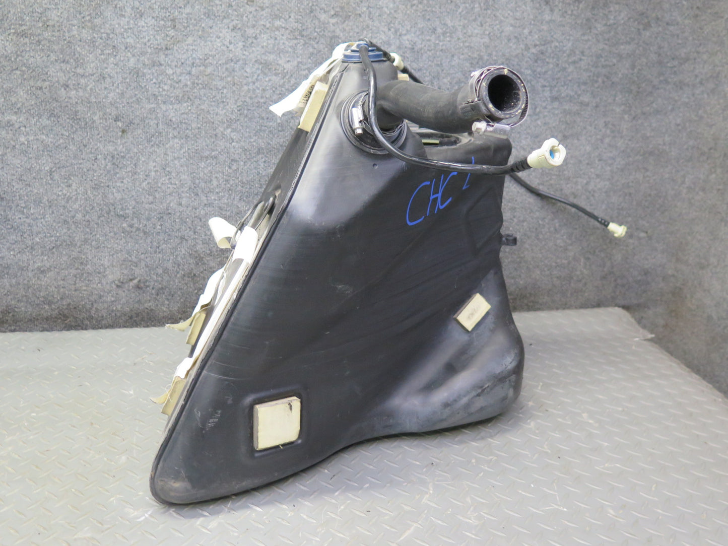 05-13 Chevrolet Corvette C6 Left Fuel Tank w Shield Cover OEM