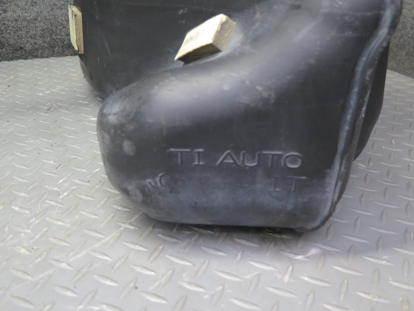 05-13 Chevrolet Corvette C6 Left Fuel Tank w Shield Cover OEM