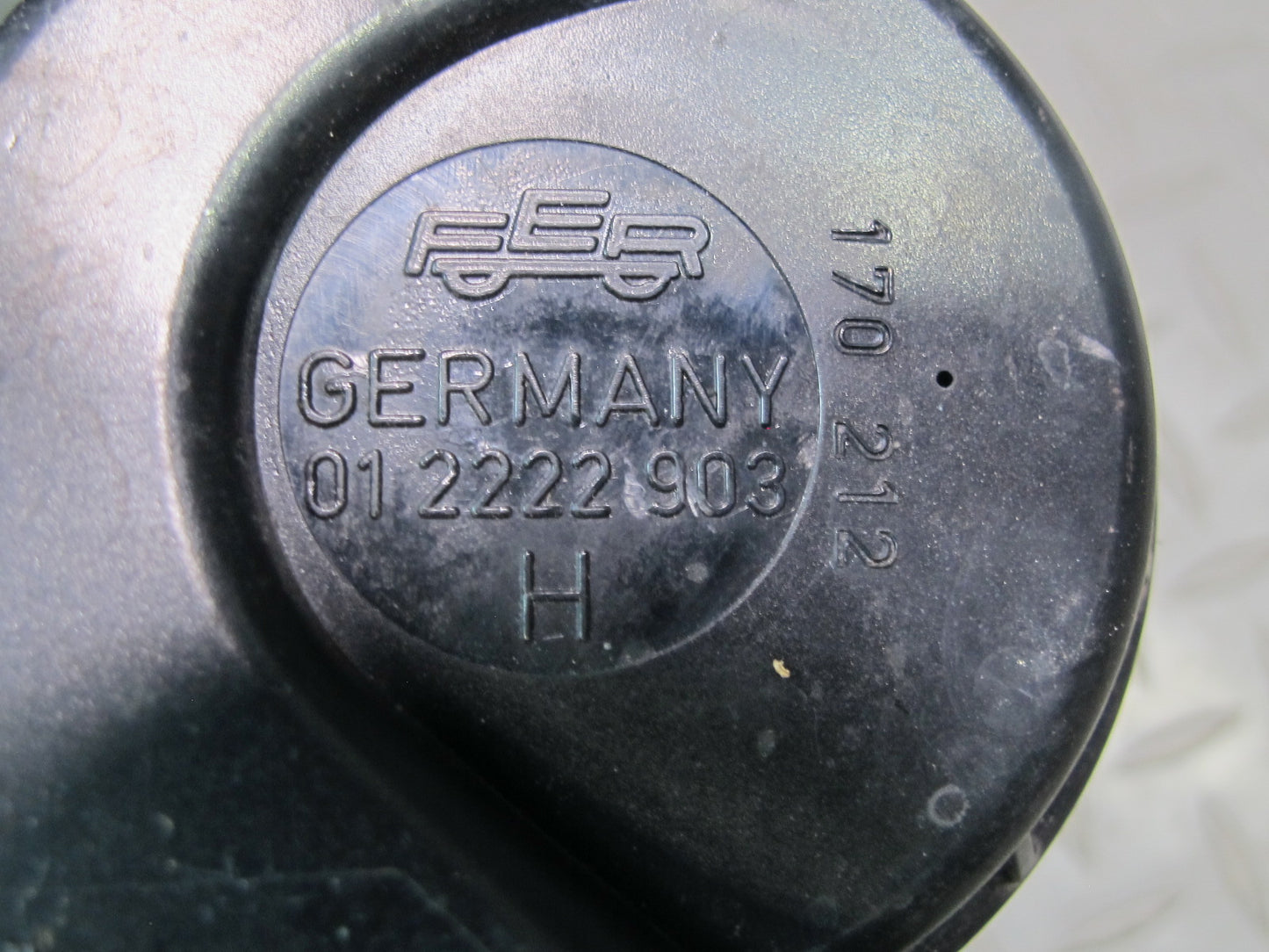 1997-2004 Porsche Boxster 986 High & Low Tone Note Pitch Horn Signal Set of 2