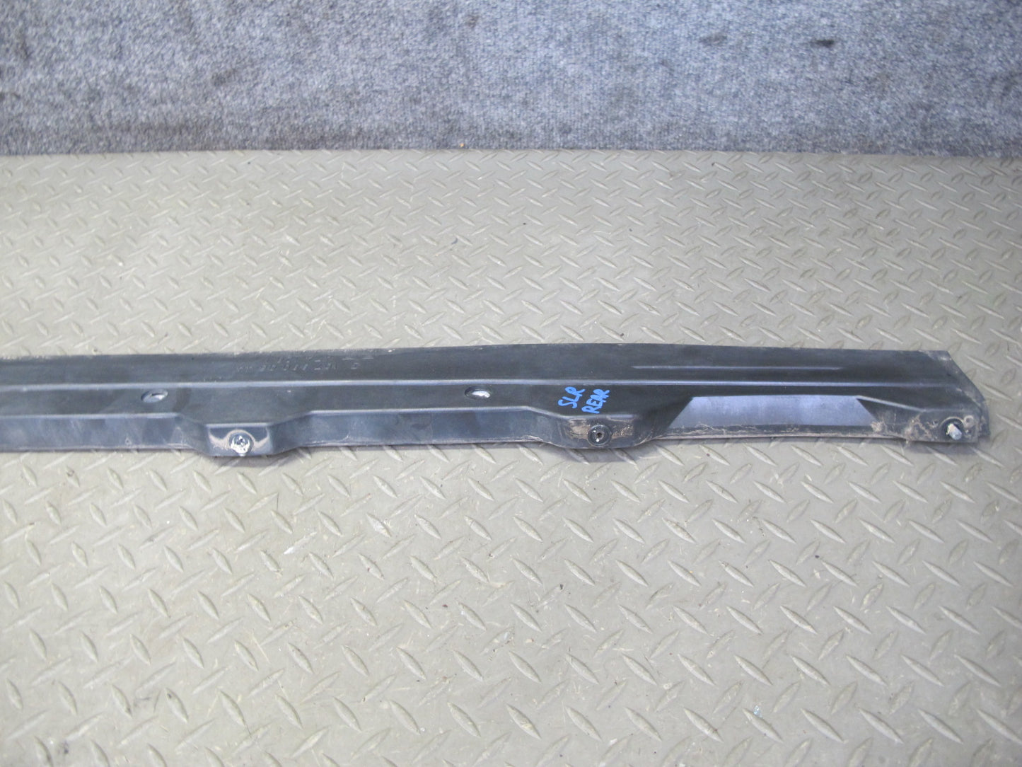 73-89 Mercedes R107 Set of 3 Rear Bumper Left Right Center Filler Molding OEM