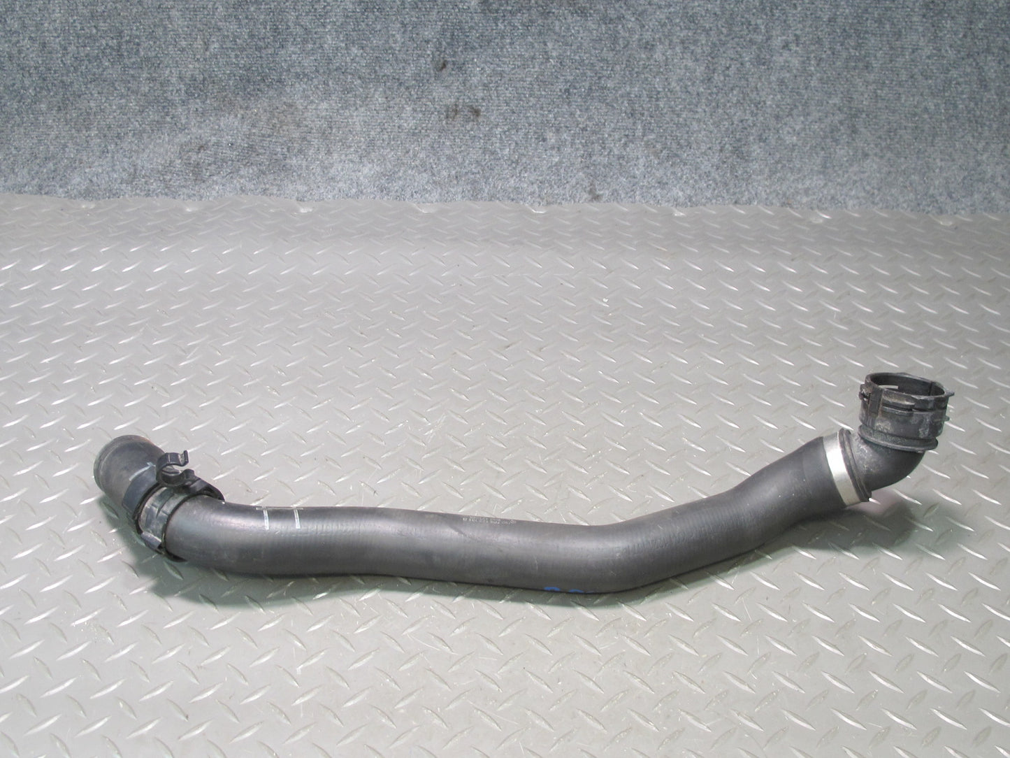 2011-2018 Porsche Cayenne 958 4.8L Engine Lower Radiator Coolant Hose Pipe