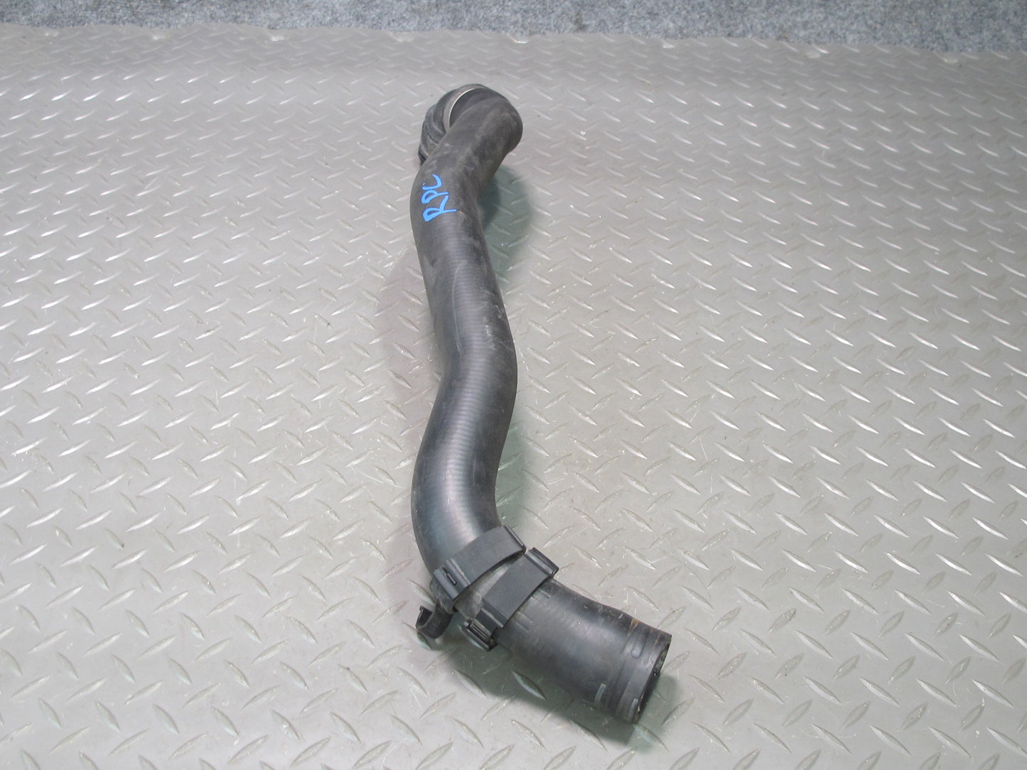2011-2018 Porsche Cayenne 958 4.8L Engine Lower Radiator Coolant Hose Pipe