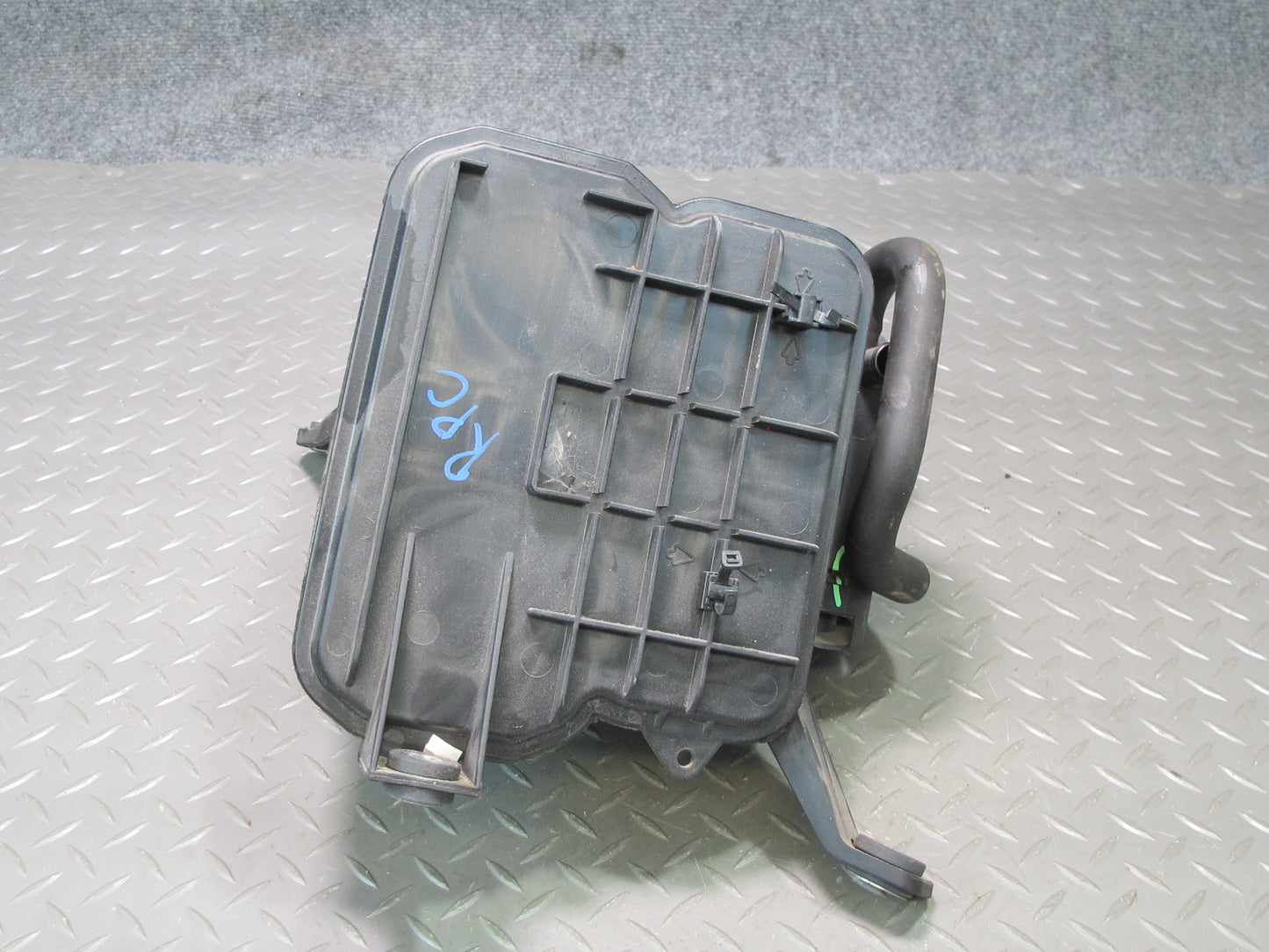 2011-2018 Porsche Cayenne 958 Fuel Vapor Evaporator Charcoal Emission Canister