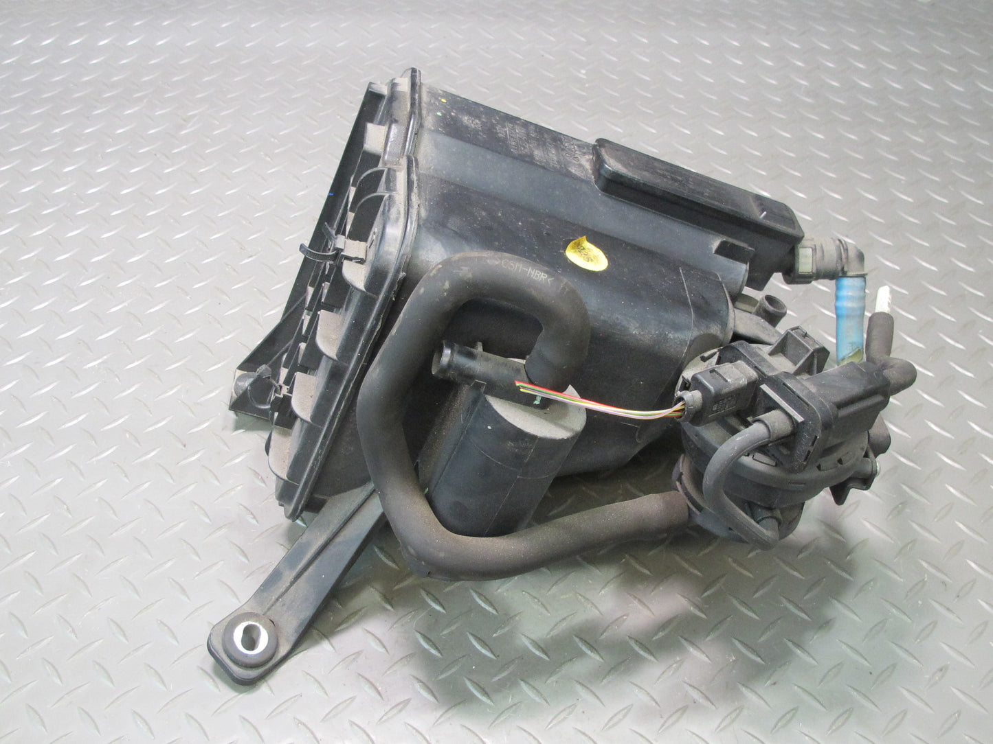 2011-2018 Porsche Cayenne 958 Fuel Vapor Evaporator Charcoal Emission Canister