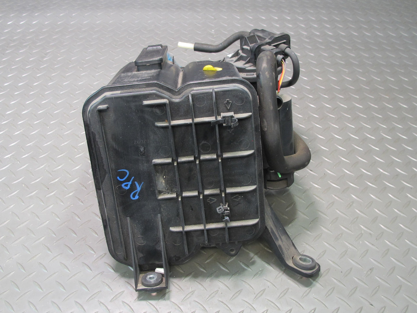 2011-2018 Porsche Cayenne 958 Fuel Vapor Evaporator Charcoal Emission Canister