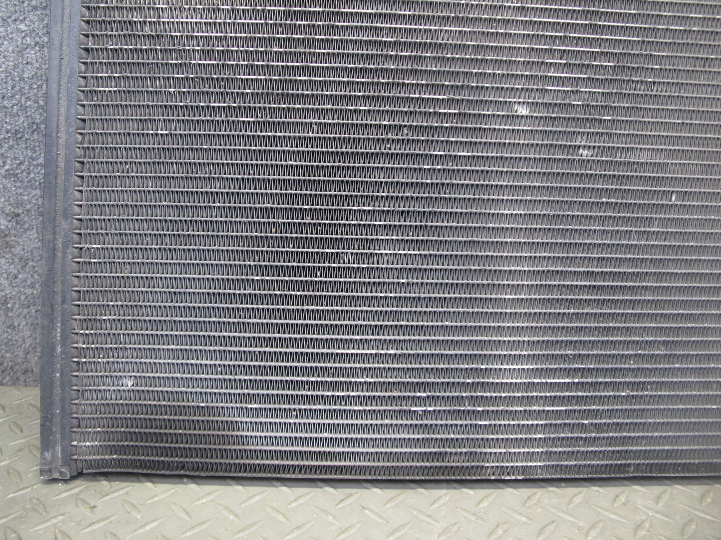 2007-2014 Cadillac Escalade A/C Air Condition Condenser 20913751